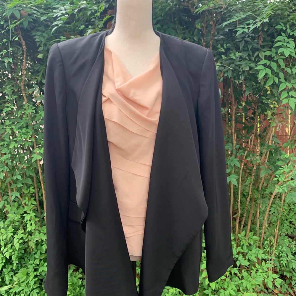 Karl Lagerfeld Paris Black Blazer!  Stunning - Picture 3 of 5